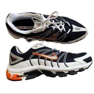 Nike Tri-D Men’s Running Sneakers Orange And Blue Size 10.5 New